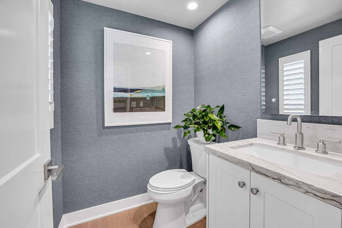 Real Estate photograph of a bathroom