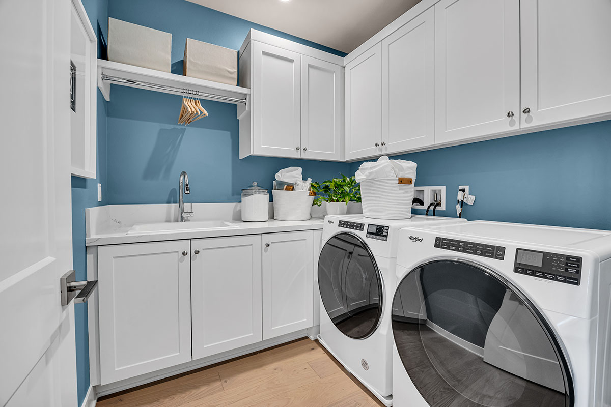 Real Estate photograph of a laundry room