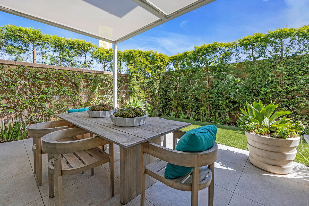 Real Estate photograph of a patio