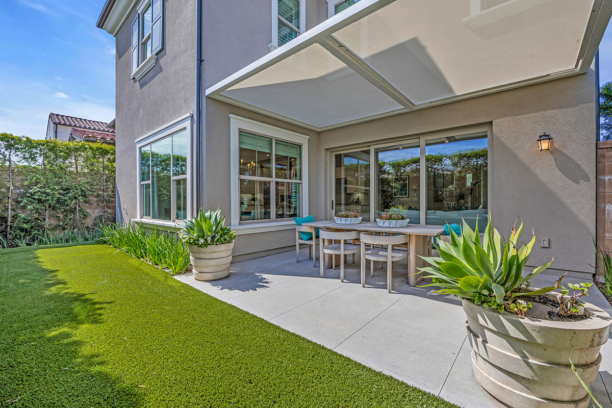 Real Estate photograph of a patio